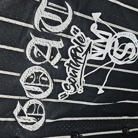 Southpole GOAT Black and White Pinstripe Graphic Button-Up Jersey XL - Picture 3 of 7